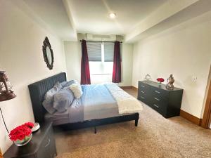 3BR King Bed Chamber Apartment at The Grand Castle