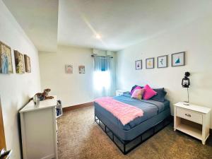 3BR King Bed Chamber Apartment at The Grand Castle