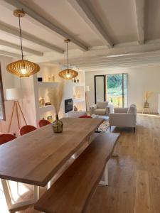 Luxury Country House - 6 Bed Room - Jacuzzi, Cinéma 7 Places, Sauna by So Homy