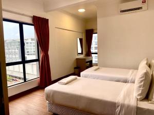 Marina Court Duplex Penthouse - by Promenade Service Apartments