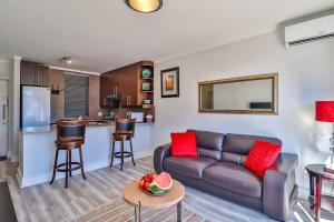 Quayside 1206 by CTHA