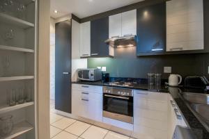 The Decks 1206 by CTHA