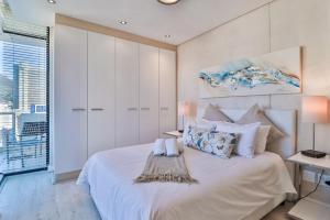 The Decks 1206 by CTHA