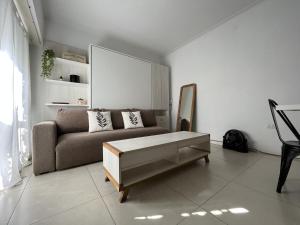 Depto Axel - Monoambiente para 4PAX Zona Guemes - Hola Sur