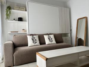 Depto Axel - Monoambiente para 4PAX Zona Guemes - Hola Sur