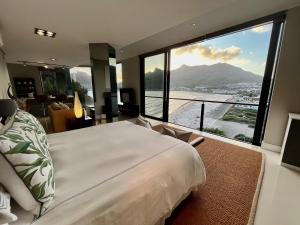 The Leopard Rock Suite with uninterrupted beach views