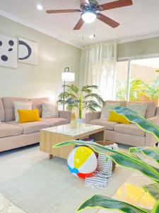 Vacay Suite Private Beach Access Gated Parking