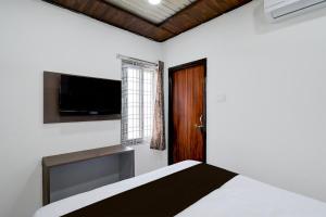 Hotel Deaveera Grand