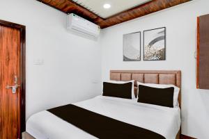 Hotel Deaveera Grand