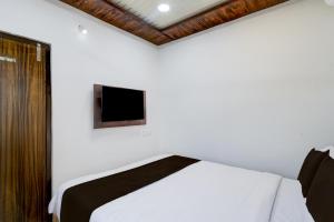 Hotel Deaveera Grand