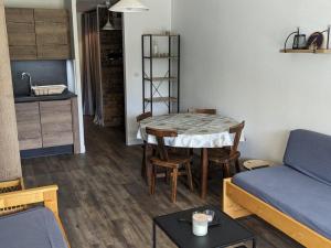 Confortable appartement 4 pers avec balcon Sud - FR-1-452-212