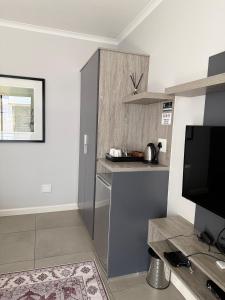 Sandton Guest Room at Middle