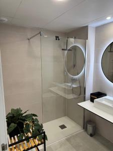 Resort Seascape Villa 8 by Bookaparadise