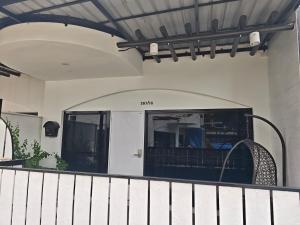 2BR house 300m to the beach