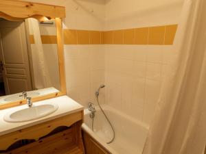 Appartement 3 pièces, 6 personnes, au pied des pistes, animaux acceptés - FR-1-265-371