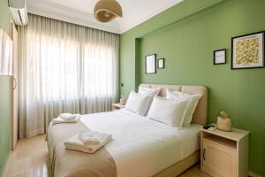 The 23 Princesses by IB Signature - Stylish 2 Bedroom Apt with Wifi, Self check-in - 24 x7 Security - City View - Walk to Cafes! City Centre