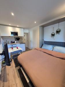 Modern and optimized studio - Ideal for border workers