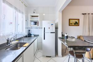 PS6: Casa Bem Localizada, com Ar e Super Completa!