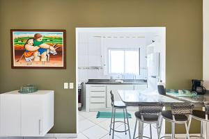 PS6: Casa Bem Localizada, com Ar e Super Completa!