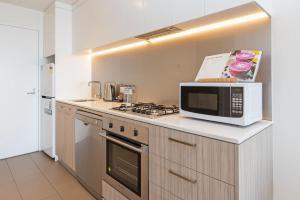 Vision Studio Apartment – Square View & Parking