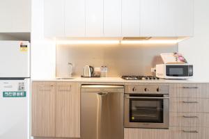 Vision Studio Apartment – Square View & Parking
