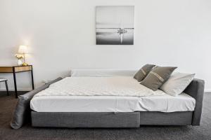 Vision Studio Apartment – Square View & Parking