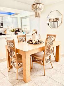 Modern Boho 2bed 2bath home right in downtown