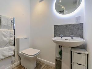 3 Bed in Crackington Haven 09117