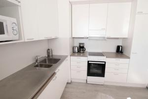 Central and Spacious Apartment for 5