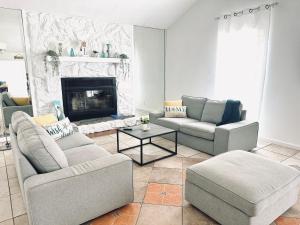 Sea Salt Vacation Home, Private Pool - Walk to Beach