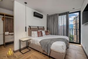 Morph 1002 - Luxe apt in PobladoACBBQ