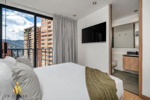 Morph 1002 - Luxe apt in PobladoACBBQ