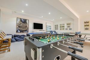 5 Bed in Rock oc-m33185