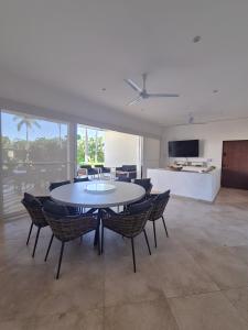 Departamento con Club Playa Acapulco Diamante 4Rec