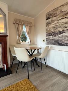 Cosy Caravan by the sea