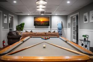 Once Upon an Oak Ledge