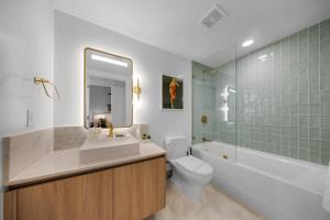 Upscale 1-BD Condo in DTW Miami - City Views