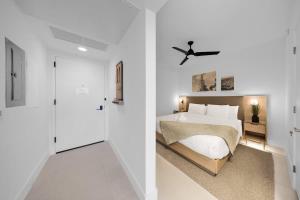 Upscale 1-BD Condo in DTW Miami - City Views