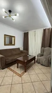 Neoclassical διαμέρισμα (Neoclassical apartment in kadmia)