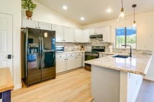 Putting Green and Pool! Peoria Home Near Sports