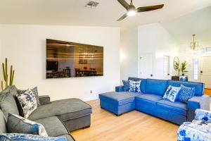 Putting Green and Pool! Peoria Home Near Sports