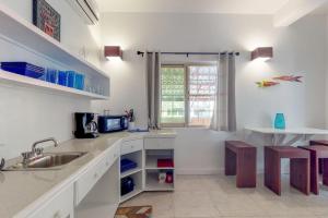 Barrier Reef Suite at Casa DV Suites -Gold Standard Certified