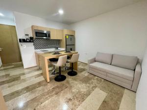 Estudio moderno con alberca - Centro