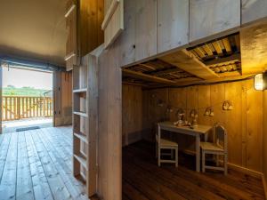 Safari Lodge near IJsselmeer Glamping