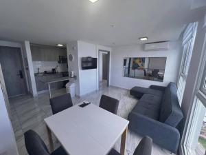 Cozy Apartment on Avenida Balboa-Panama