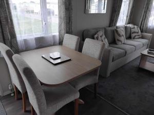 Seascape - caravan next to Fantasy Island Ingoldmells, dog friendly - East Coast Holidays