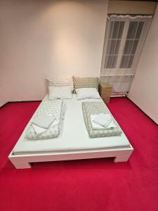 Privatzimmer -Jupiter- mit gemeinsamer Küche und Bad in der Altstadt Chur