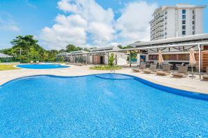 Upstay - New Condo Just Steps Away from the Beach