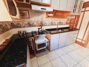 Ap amplo p 11 pessoas + Wi-Fi & ar perto da Rua Torta