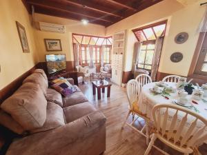 Ap amplo p 11 pessoas + Wi-Fi & ar perto da Rua Torta